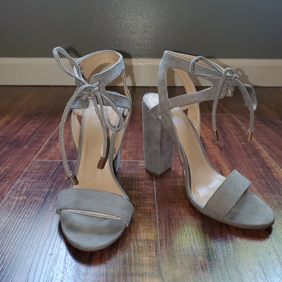 Flirty chunky heel - Picture 3 of 5